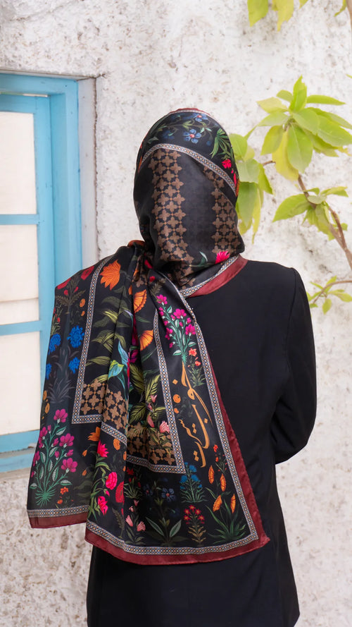 Noor (نور)